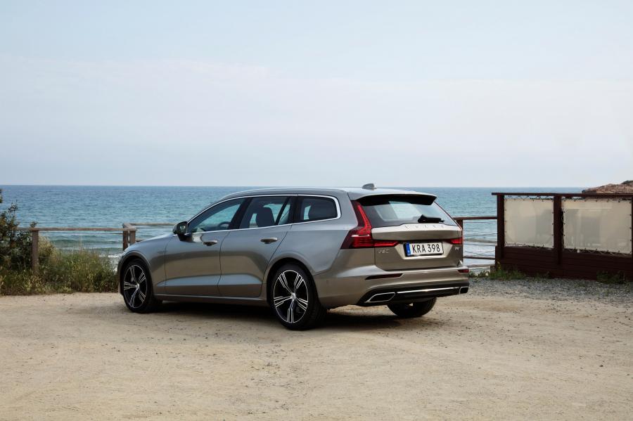  Volvo V60 T6 Inscription 2018 года  (WW) (фото 51 из 53)
